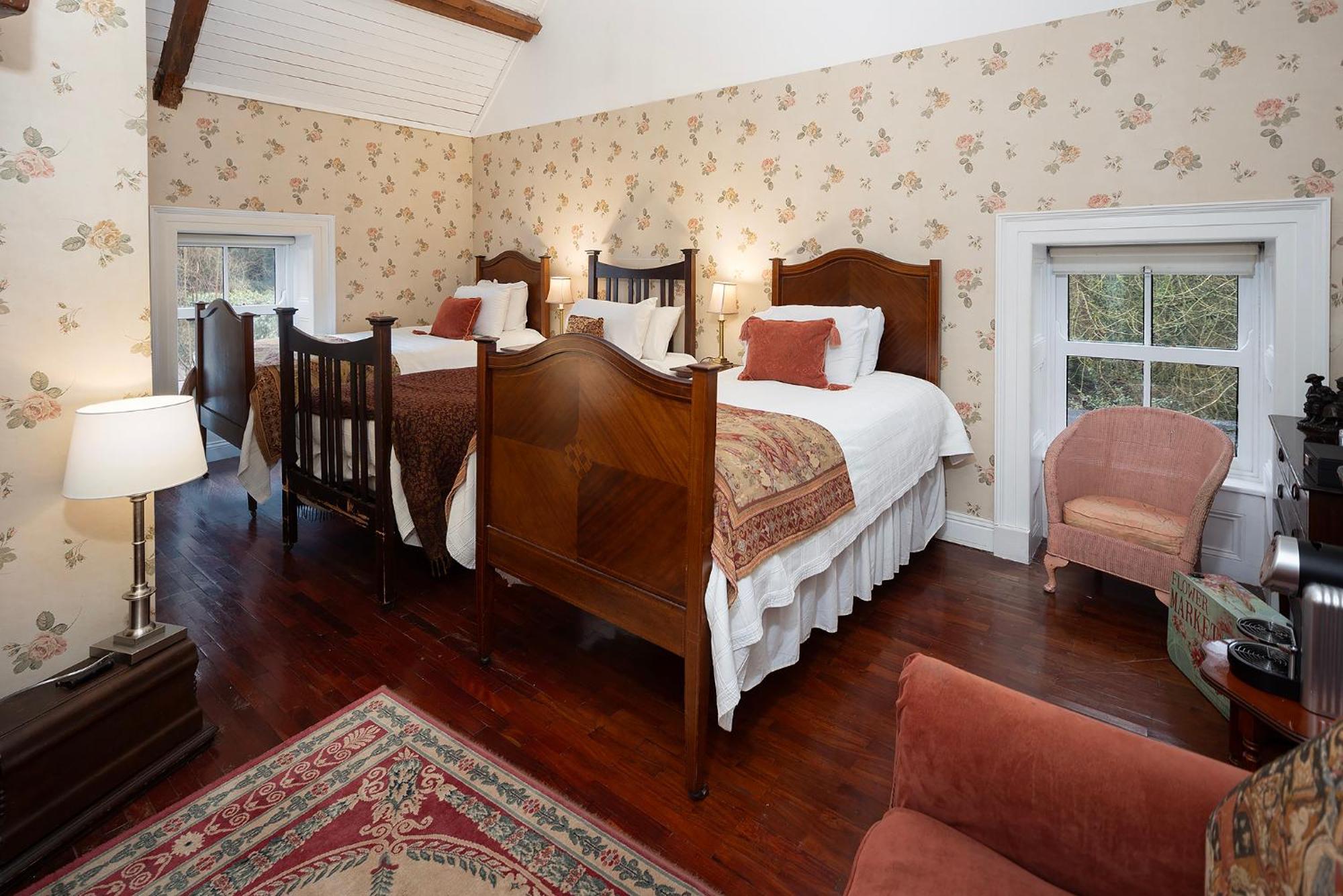 Barnabrow Country House Killinagh 外观 照片